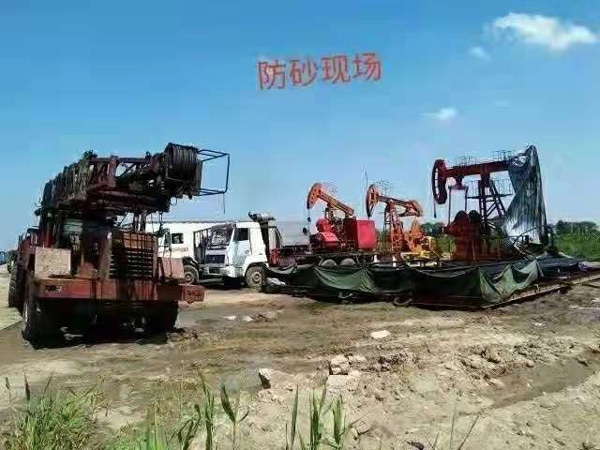 冀東樹(shù)脂固沙劑施工現(xiàn)場(chǎng)
